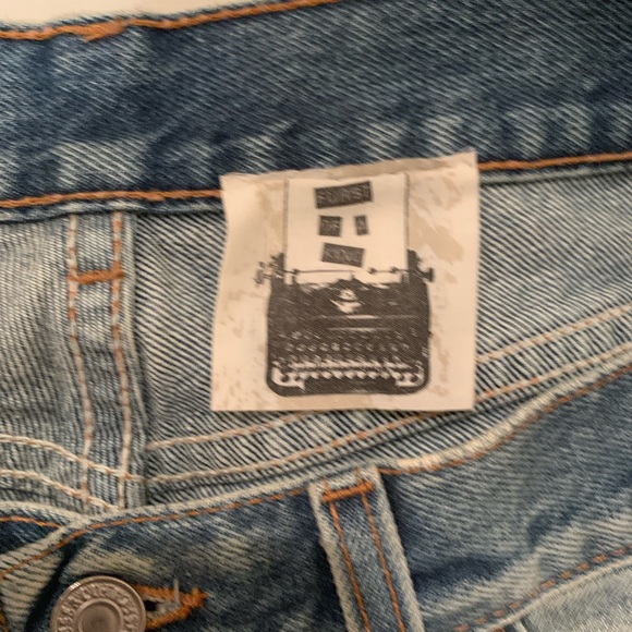Levi’s - Picture 4 of 8